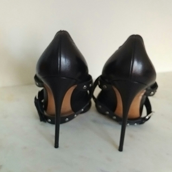 VALENTINO - Love hatch pumps - Picture 2 of 6